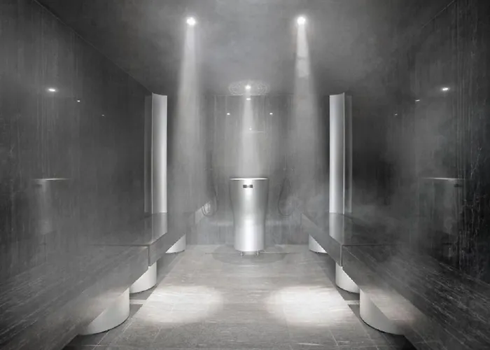 Hotel Garni Stefanie 4*