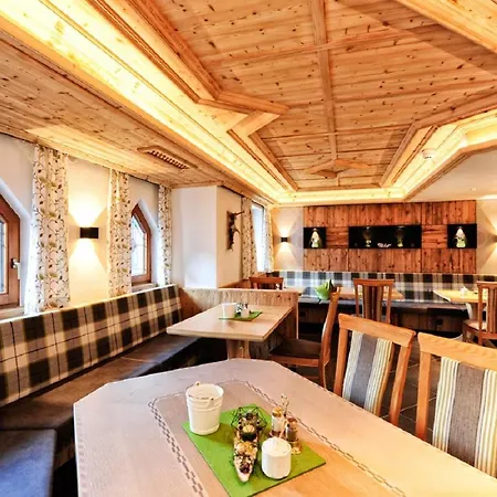 Garni Stefanie Szálloda 4*