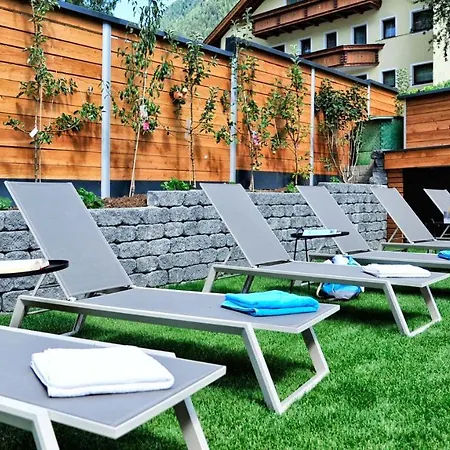 Garni Stefanie 4*