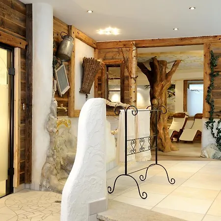 Garni Stefanie 4*