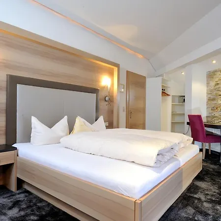 Hotel Garni Stefanie Ischgl